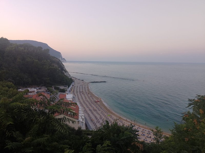 Immagine costa di Conero